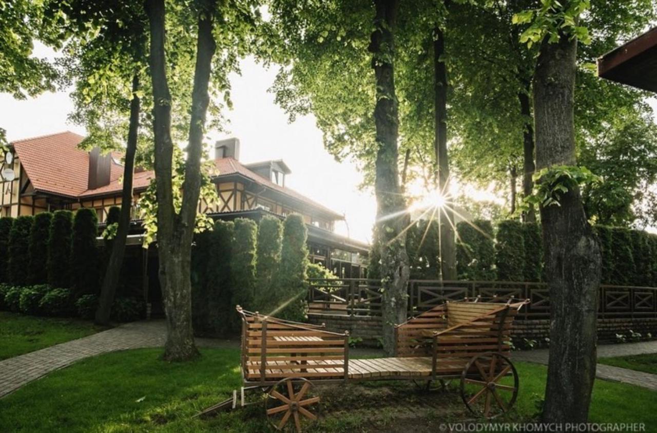 Sribni Leleky Hotel & Spa Lutsʼk Exterior foto