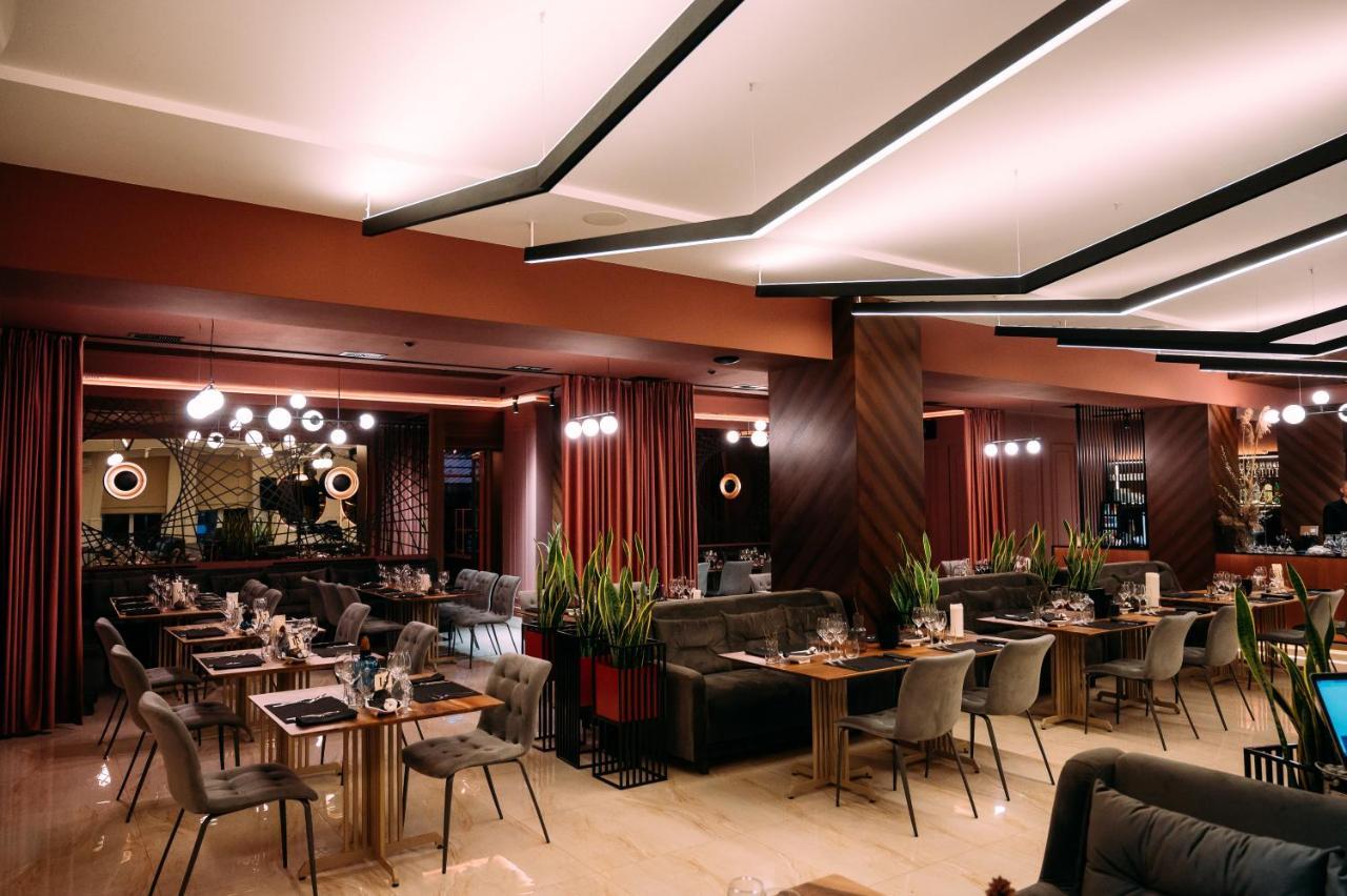 Sribni Leleky Hotel & Spa Lutsʼk Exterior foto